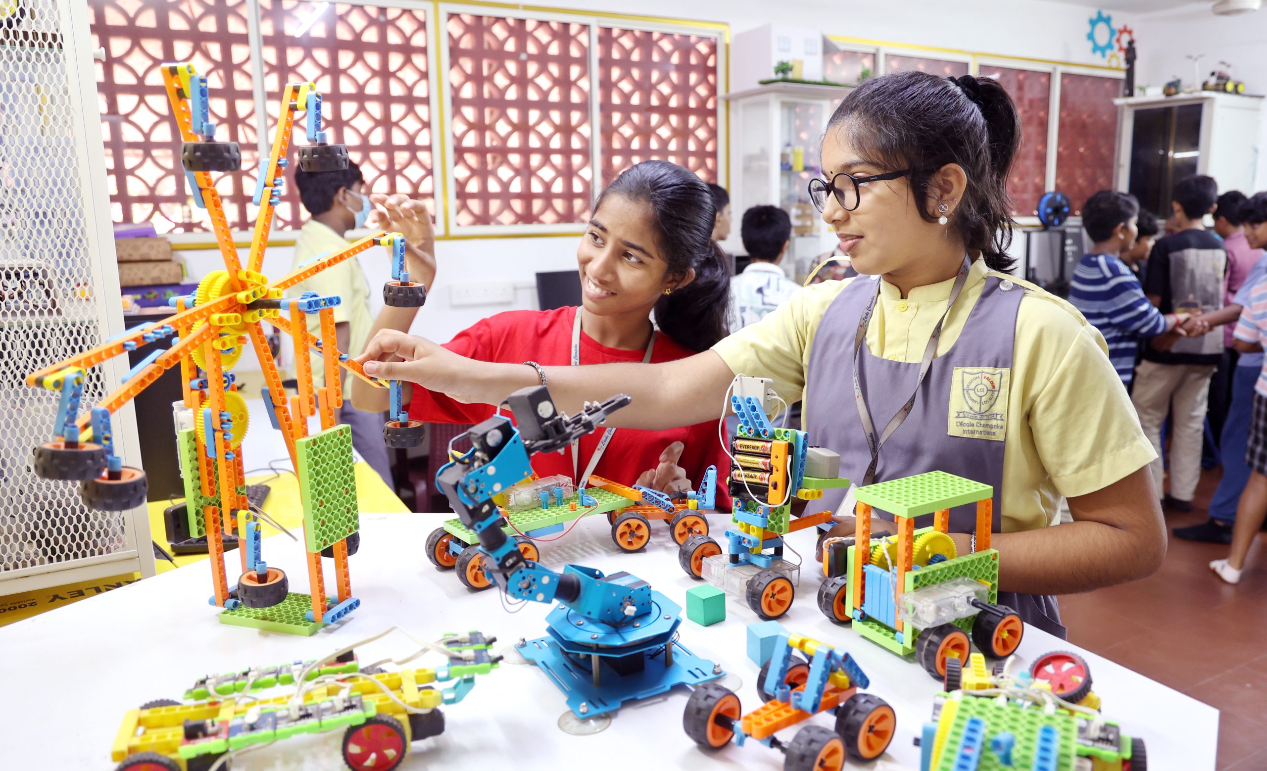 Students at Silver Rocks learning environment